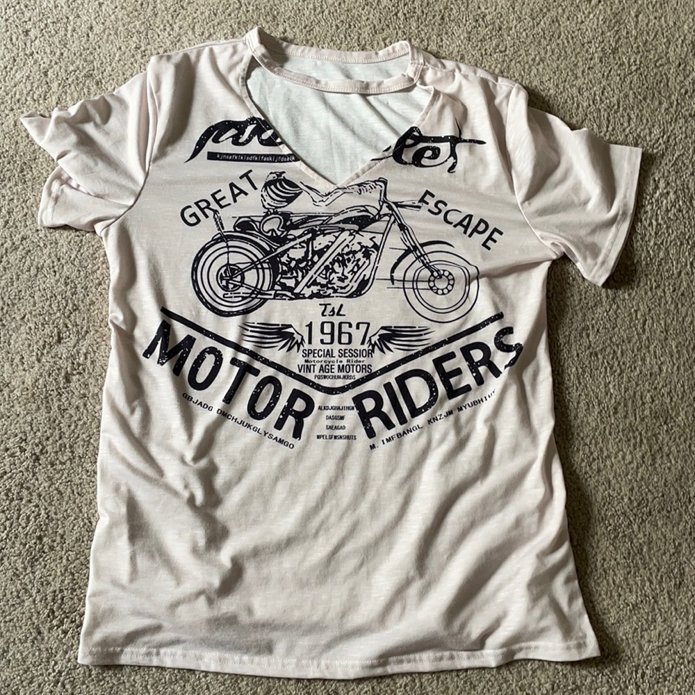 Women’s t shirt